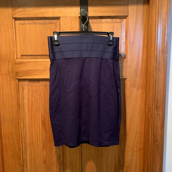 Max Studio Wide Waistband Pencil Skirt in Navy Small NWT - Picture 2 of 6